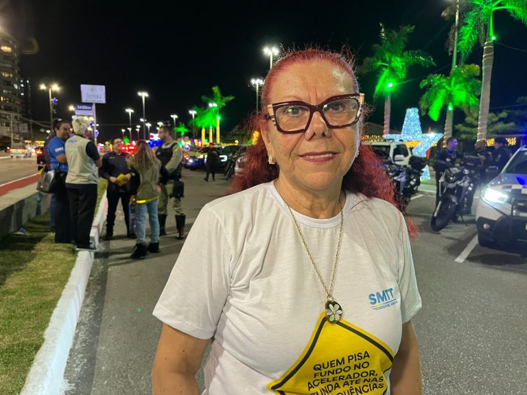 SMTT realiza ação educativa de conscientização em prol da segurança viária