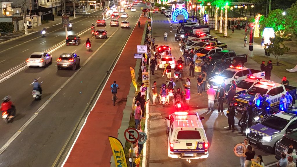 SMTT realiza ação educativa de conscientização em prol da segurança viária - SMTT Aracaju