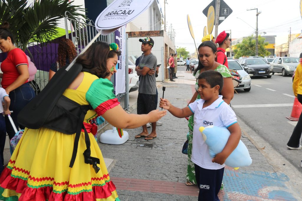 Ações educativas no trânsito marcam a volta às aulas da rede particular de ensino - SMTT Aracaju