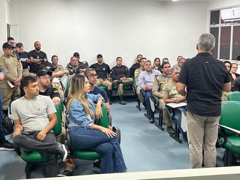 Prefeitura promove reunião de alinhamento e planejamento com agentes de trânsito