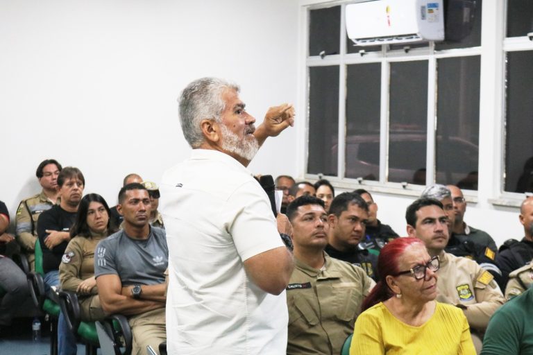 Prefeitura promove reunião de alinhamento e planejamento com agentes de trânsito