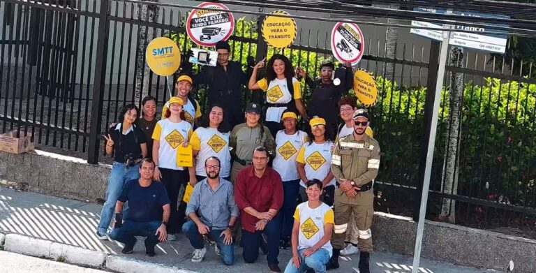 Ação educativa orienta condutores sobre fiscalização automatizada nos corredores exclusivos