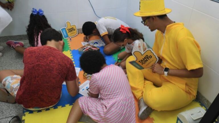 SMTT facilita acesso a carteirinhas de Passe Livre, estacionamento e outros serviços no Tamo Junto Aracaju