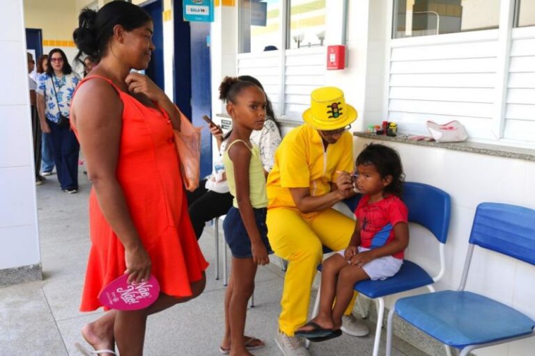 SMTT facilita acesso a carteirinhas de Passe Livre, estacionamento e outros serviços no Tamo Junto Aracaju