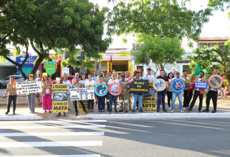 População aprova ação educativa da SMTT para conscientização no trânsito durante o Carnaval