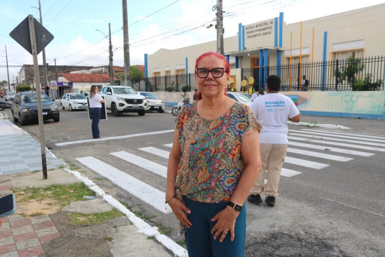Volta às aulas: SMTT leva orientação a pais e alunos da rede municipal sobre educação para o trânsito