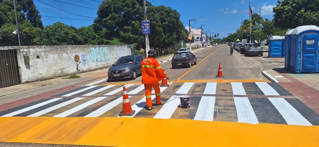 Prefeitura amplia organização do trânsito com 155 intervenções de sinalização em fevereiro - SMTT Aracaju