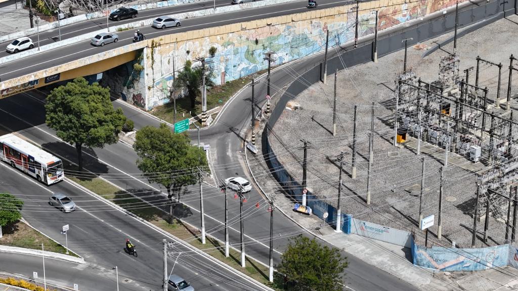 Prefeitura realiza intervenções no trânsito durante obras do viaduto da Av. Francisco Porto - SMTT Aracaju