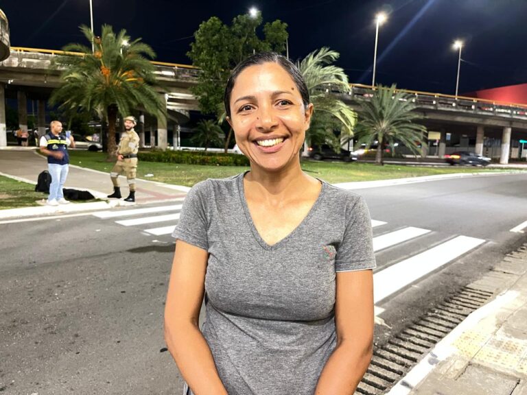 SMTT leva conscientização sobre uso da faixa de pedestres à região do Terminal DIA