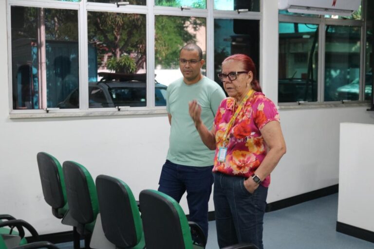 SMTT encerra capacitação sobre atendimento ao público com palestra sobre legislação de trânsito