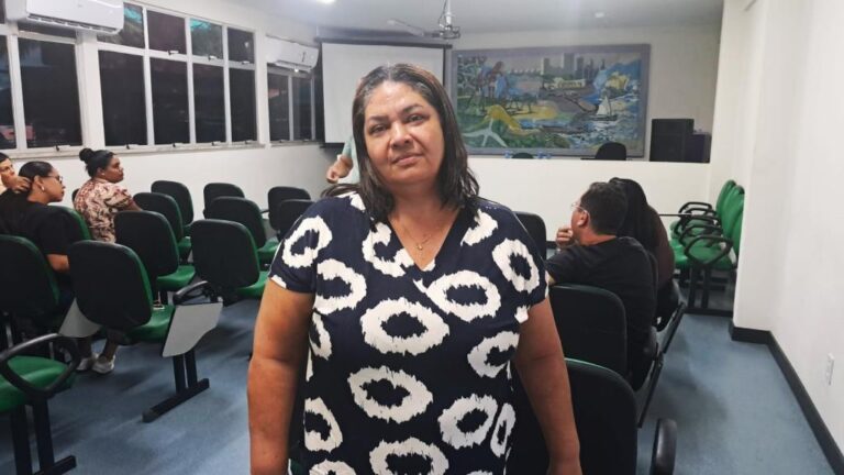 SMTT encerra capacitação sobre atendimento ao público com palestra sobre legislação de trânsito