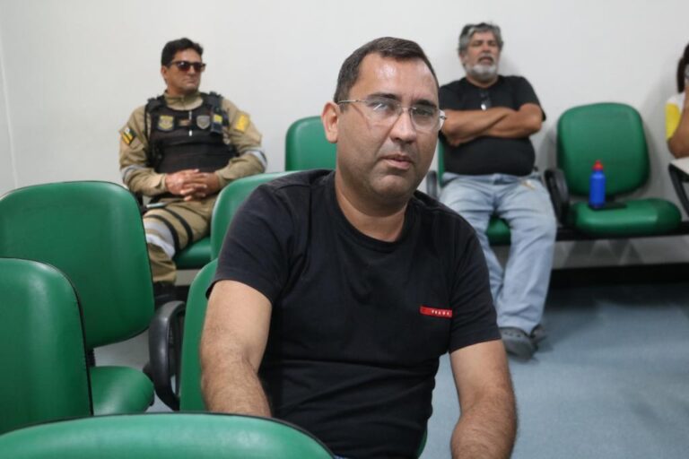 SMTT encerra capacitação sobre atendimento ao público com palestra sobre legislação de trânsito