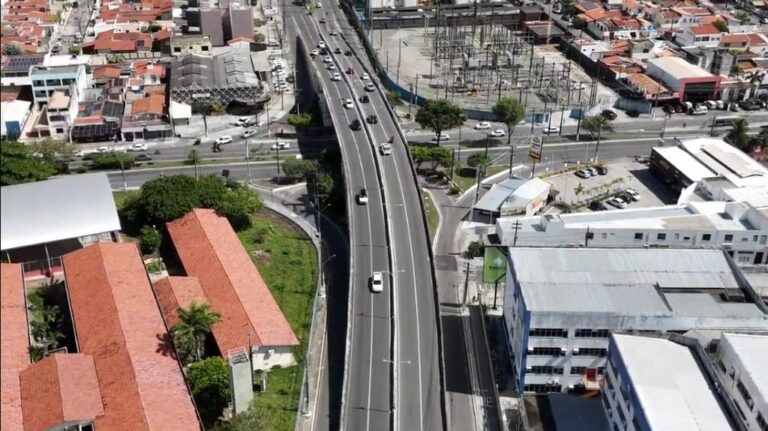 Prefeitura realiza intervenções no trânsito durante obras do viaduto da Av. Francisco Porto