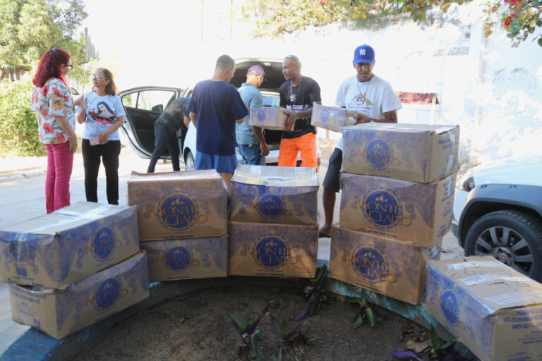 SMTT entrega 322 kg de alimentos arrecadados no Passeio Ciclístico ao Lar Dulce Lar
