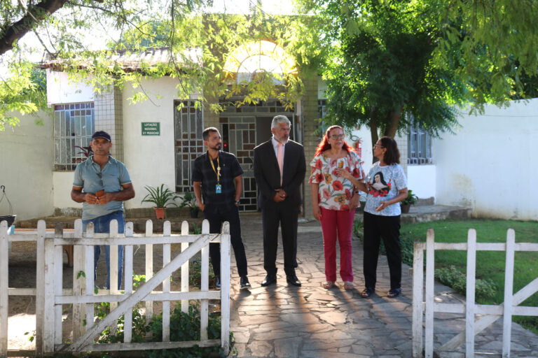 SMTT entrega 322 kg de alimentos arrecadados no Passeio Ciclístico ao Lar Dulce Lar