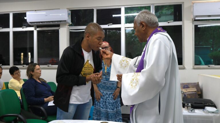 SMTT realiza missa de Páscoa e promove momento de fé, reflexão e união entre servidores