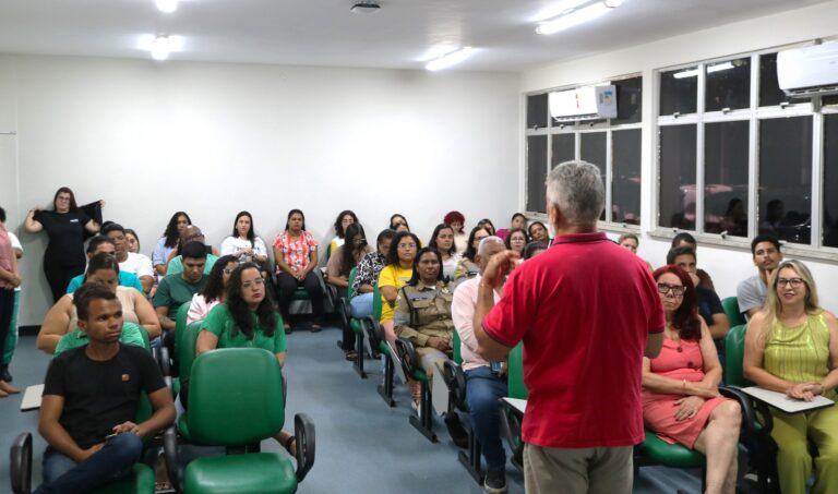SMTT homenageia servidoras com palestra voltada para a valorização das mulheres