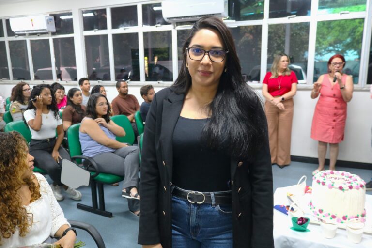 SMTT homenageia servidoras com palestra voltada para a valorização das mulheres