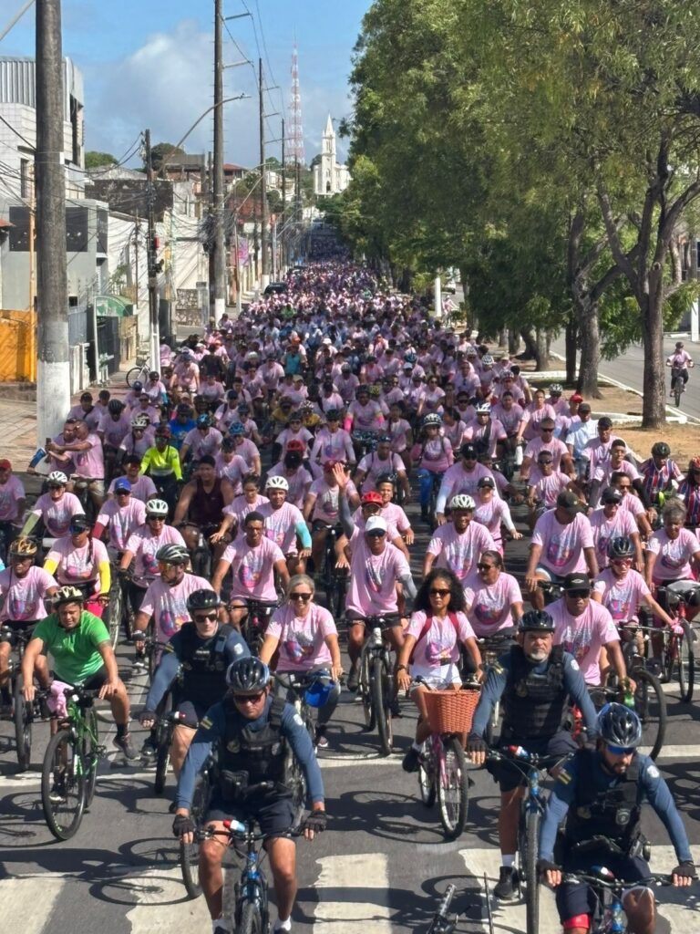Passeio ciclístico reúne famílias, incentiva saúde e celebra Dia da Mulher e os 171 anos de Aracaju - SMTT Aracaju