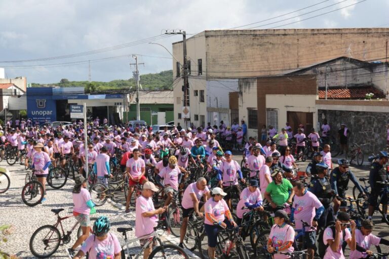 Passeio ciclístico reúne famílias, incentiva saúde e celebra Dia da Mulher e os 171 anos de Aracaju
