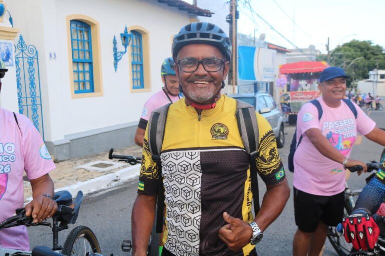 Passeio ciclístico reúne famílias, incentiva saúde e celebra Dia da Mulher e os 171 anos de Aracaju