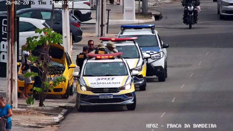 SMTT apreende veículo irregular em Aracaju durante fiscalização de rotina