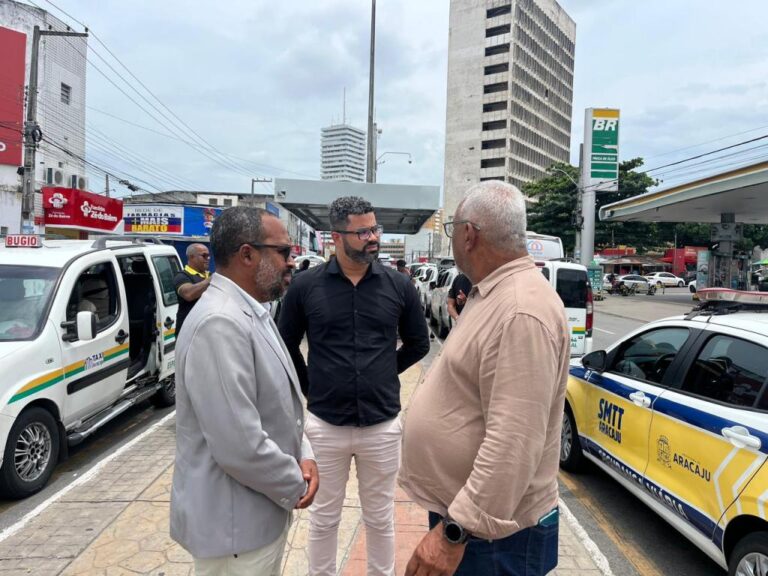 Prefeitura compartilha experiência em gestão de transportes com Superintência de Trânsito da Bahia
