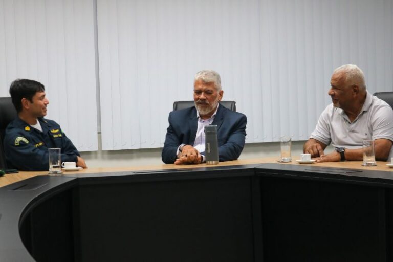 Reunião entre Prefeitura e Capitania dos Portos de Sergipe alinha parcerias e ações conjuntas