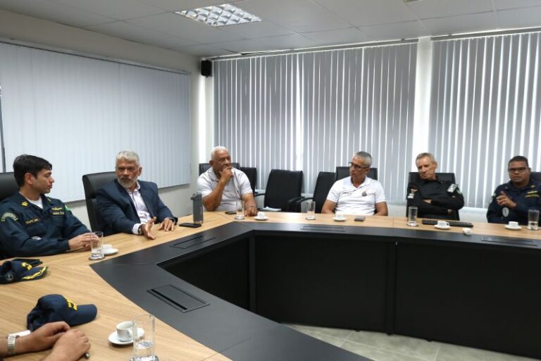 Reunião entre Prefeitura e Capitania dos Portos de Sergipe alinha parcerias e ações conjuntas