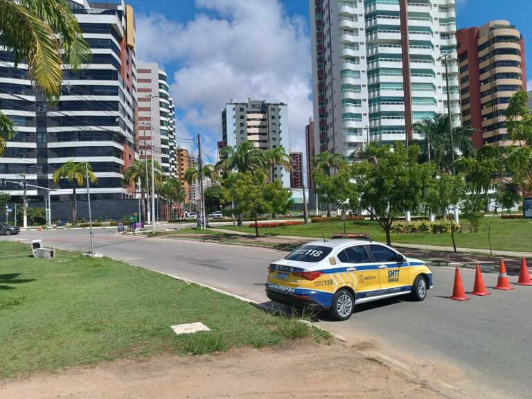 Prefeitura atua para restabelecer semáforos após sinistro na avenida Beira Mar