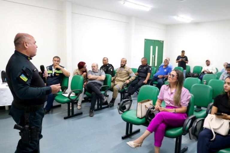 Prefeitura realiza reunião para debater soluções que viabilizem redução de sinistros com motociclistas