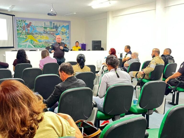 Prefeitura realiza reunião para debater soluções que viabilizem redução de sinistros com motociclistas