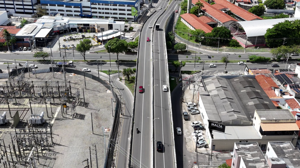 Interdição no viaduto da avenida Francisco Porto altera tráfego nesta quinta-feira, 16 - SMTT Aracaju