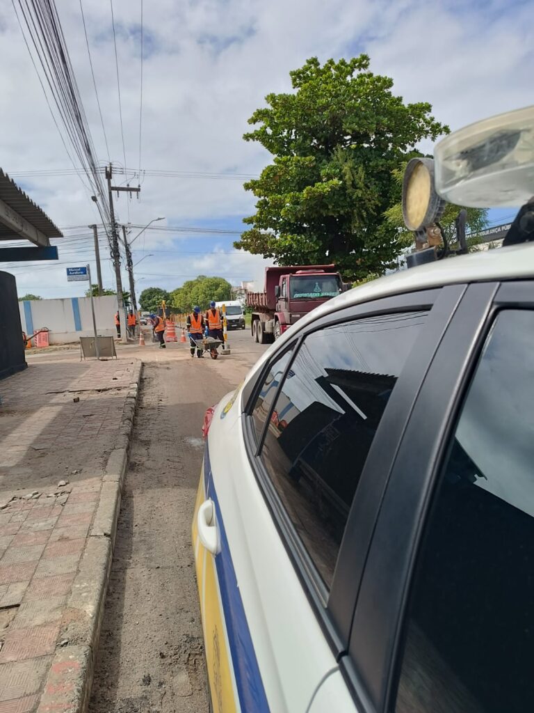 SMTT informa bloqueio temporário durante obra da Iguá na Avenida Maranhão nesta terça, 26