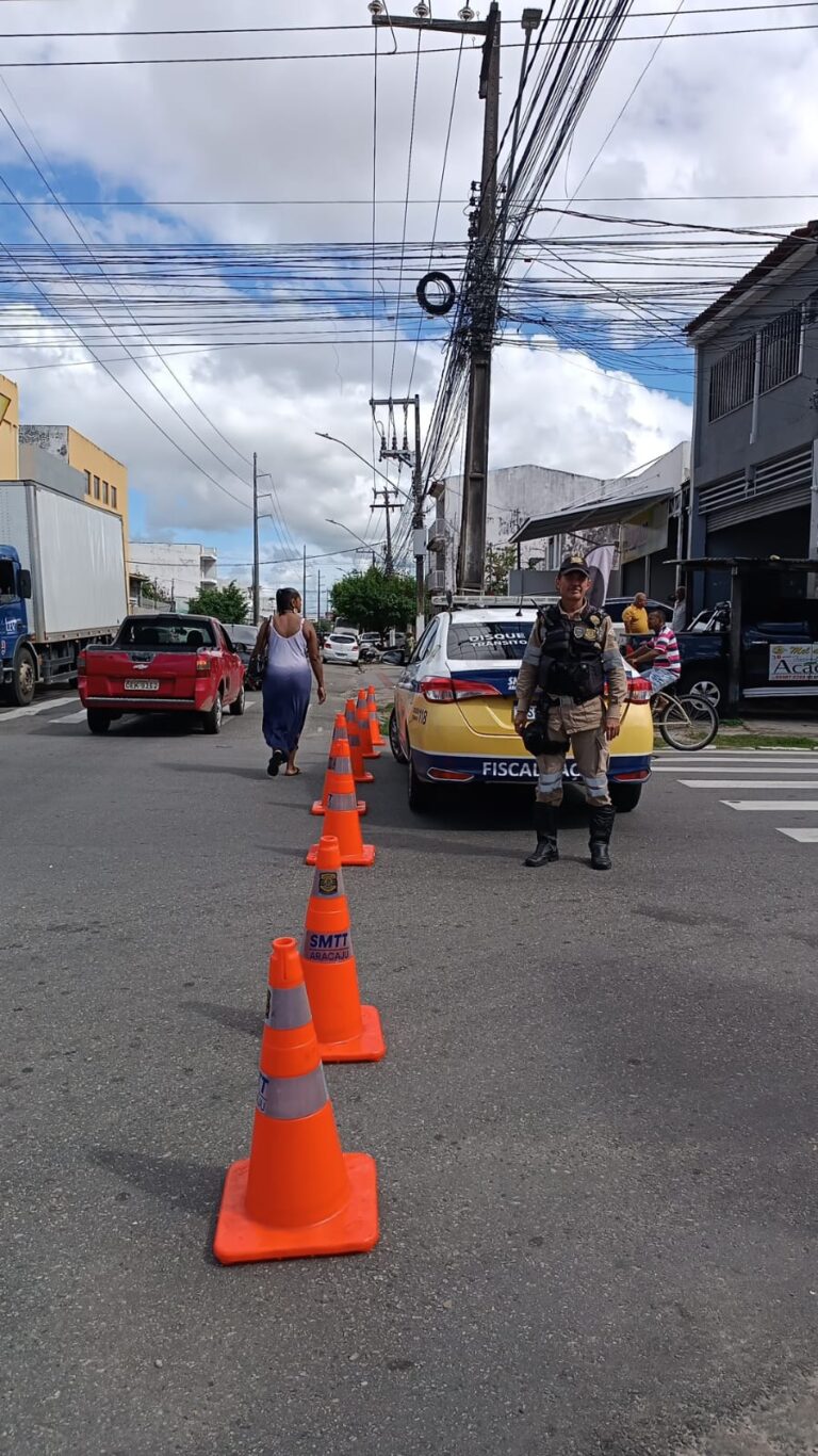 Furto de cabos compromete funcionamento de semáforos no cruzamento das ruas Acre e Mariano Salmeron