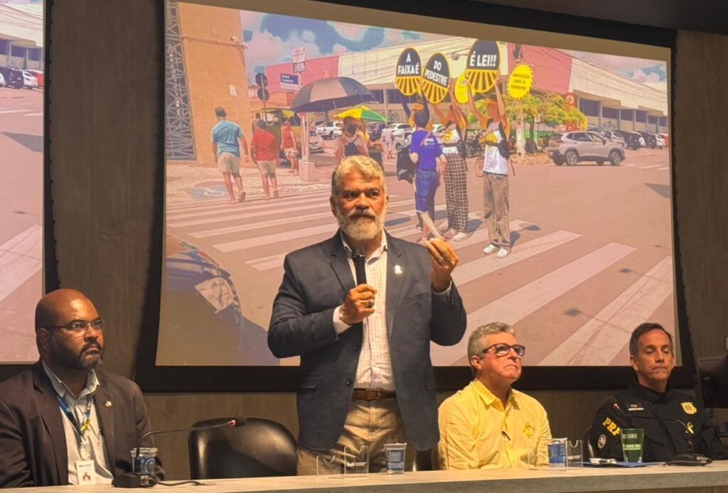 Sinistros envolvendo motociclistas é tema de roda de conversa na abertura do Maio Amarelo 2026 - SMTT Aracaju