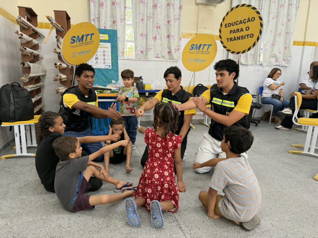 Moradores do Siqueira Campos aproveitam serviços da SMTT no Tamo Junto Aracaju - SMTT Aracaju