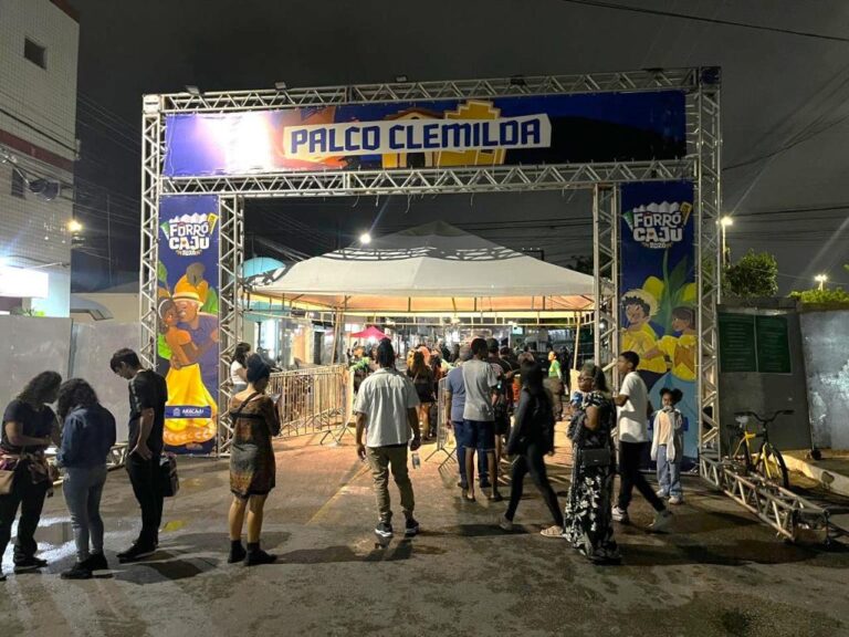 SMTT garante trânsito organizado durante segunda noite do Forró Caju no Augusto Franco