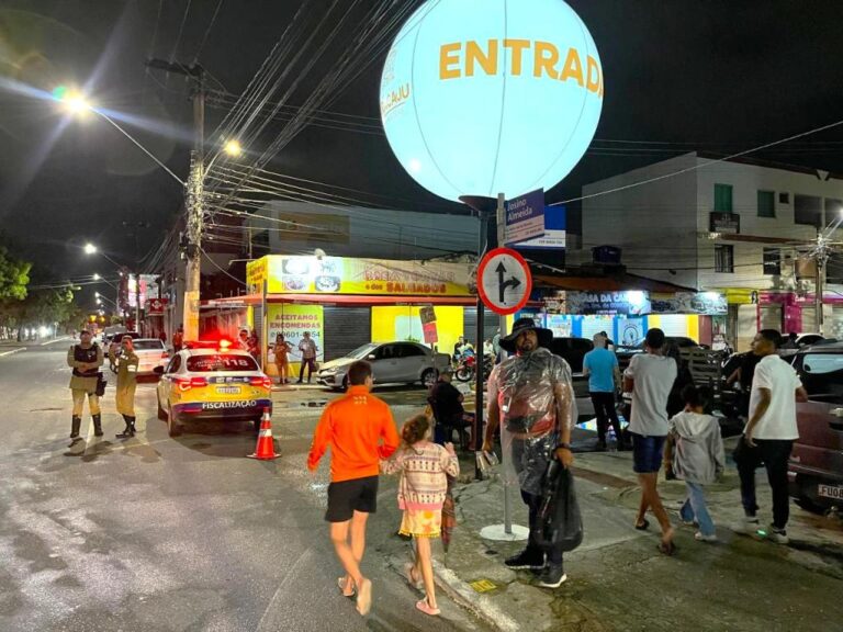 SMTT garante trânsito organizado durante segunda noite do Forró Caju no Augusto Franco