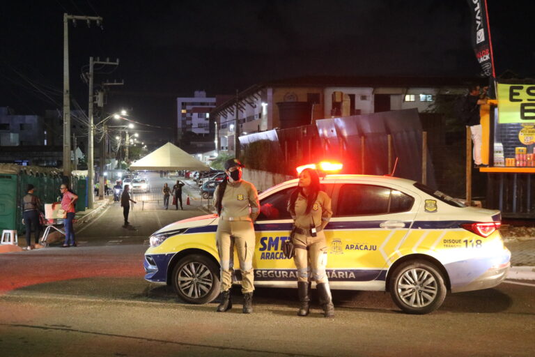 SMTT realiza alterações no trânsito da Orla de Atalaia para a Terça do Arrocha; confira as mudanças
