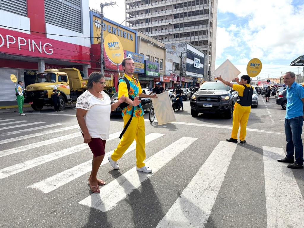 SMTT inicia Forró na Faixa com ações educativas sobre respeito à faixa de pedestres - SMTT Aracaju