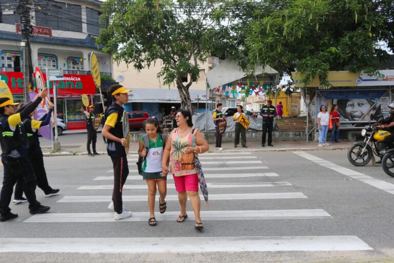 Forró na Faixa: SMTT dá continuidade às ações educativas sobre travessia segura na avenida Gasoduto
