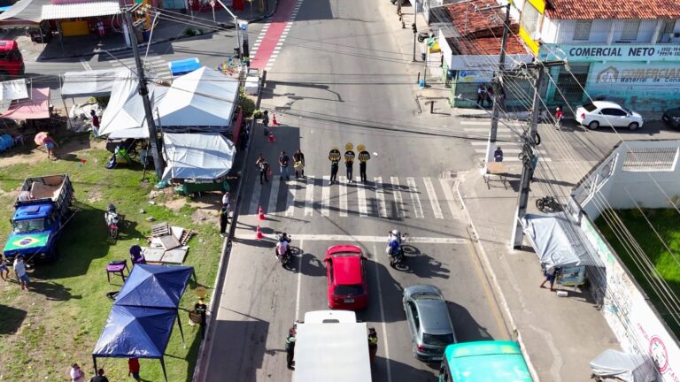 Forró na Faixa: SMTT fecha semana com ações educativas sobre travessia segura na avenida Santa Gleide