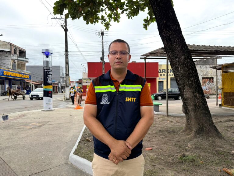 Forró na faixa: SMTT leva conscientização sobre segurança no trânsito ao bairro Santos Dumont