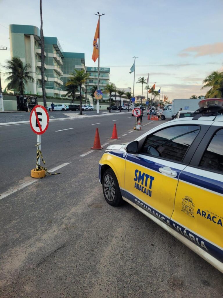 SMTT realiza alterações no trânsito da Orla de Atalaia para a Terça do Arrocha; confira as mudanças