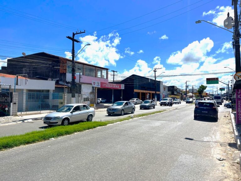 SMTT dá apoio operacional durante obra da Iguá na Av. Alcides Fontes nesta quinta-feira, 9