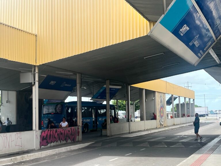 Reforma do Terminal do Mercado altera plataformas de ônibus a partir desta segunda, 20