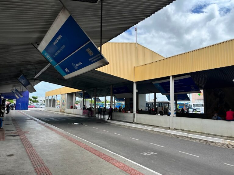 Reforma do Terminal do Mercado altera plataformas de ônibus a partir desta segunda, 20