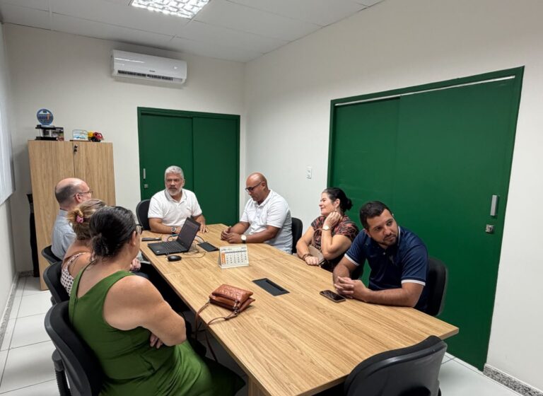 SMTT de Aracaju dialoga com lideranças do Orlando Dantas e anuncia melhorias viárias na região