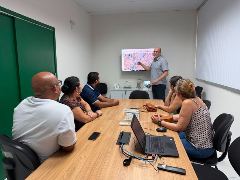SMTT de Aracaju dialoga com lideranças do Orlando Dantas e anuncia melhorias viárias na região